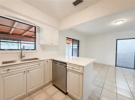 6330 SW 135th Avenue Miami FL 33183
