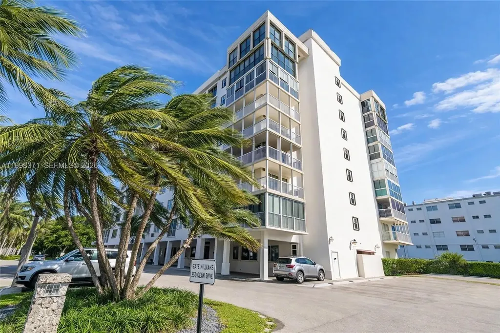 550 Ocean Drive Key Biscayne FL 33149