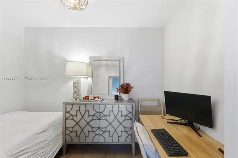 550 Ocean Drive Key Biscayne FL 33149