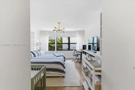 550 Ocean Drive Key Biscayne FL 33149