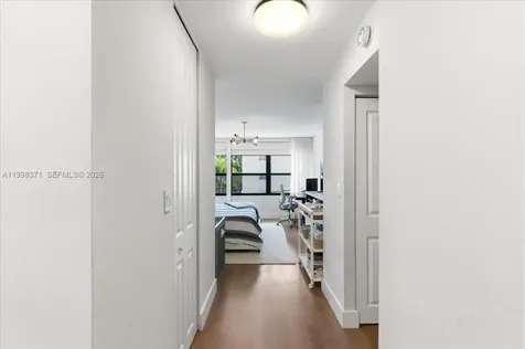 550 Ocean Drive Key Biscayne FL 33149
