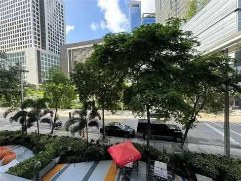 31 SE 6th Street Miami FL 33131