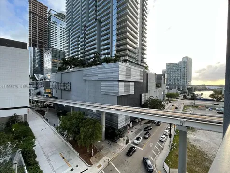 31 SE 6th Street Miami FL 33131