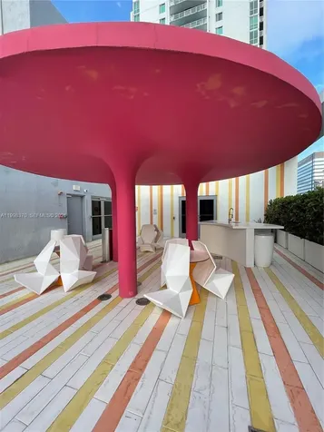 31 SE 6th Street Miami FL 33131