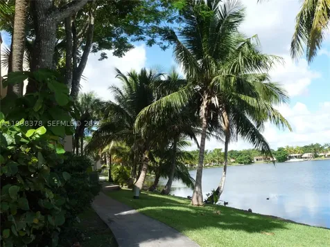 14525 N Kendall Drive Miami FL 33186