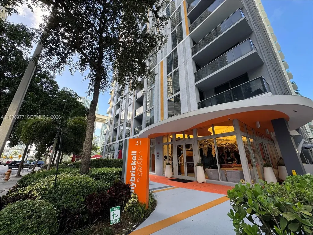 31 SE 6th Street Miami FL 33131