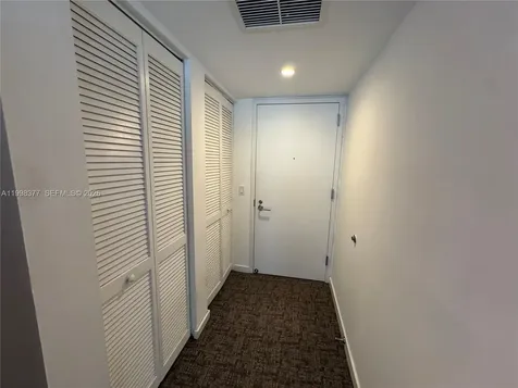 31 SE 6th Street Miami FL 33131