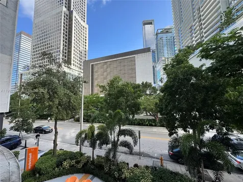 31 SE 6th Street Miami FL 33131