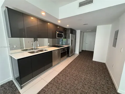 31 SE 6th Street Miami FL 33131