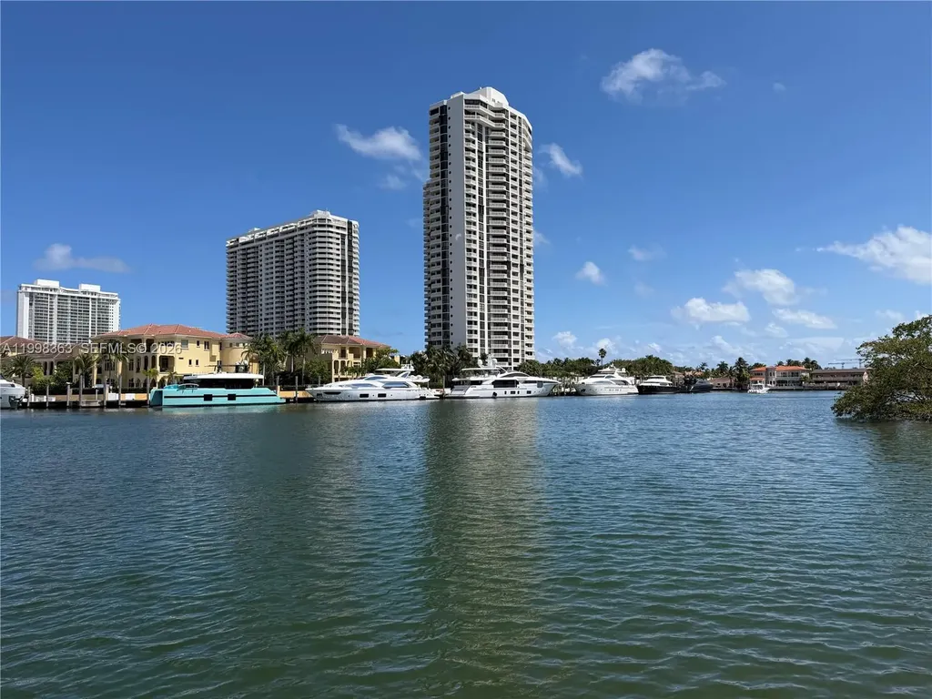 2980 Point East Drive Aventura FL 33160