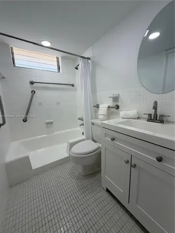 2980 Point East Drive Aventura FL 33160