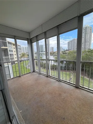2980 Point East Drive Aventura FL 33160