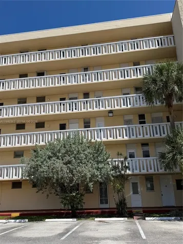 2980 Point East Drive Aventura FL 33160