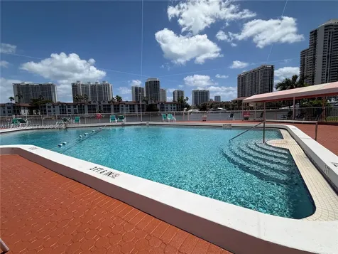 2980 Point East Drive Aventura FL 33160