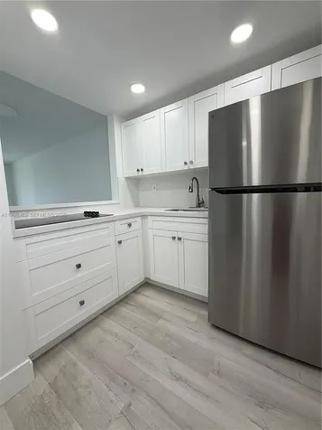 2980 Point East Drive Aventura FL 33160