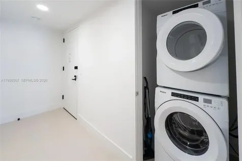 601 NE 1 Street Miami FL 33132