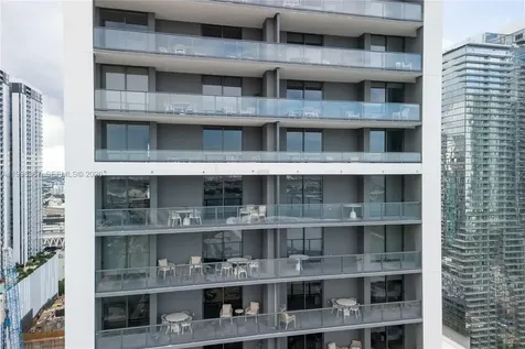 601 NE 1 Street Miami FL 33132
