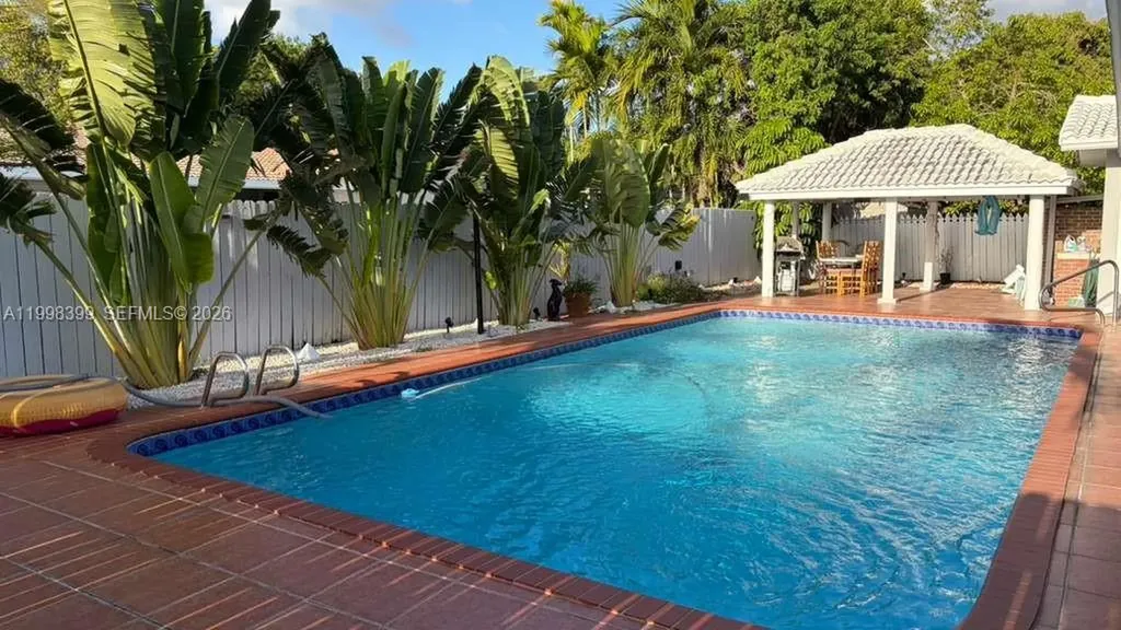 10321 SW 17th Street Miami FL 33165