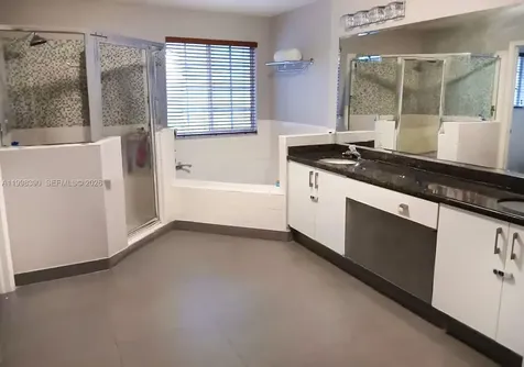 6814 NW 107th Place Doral FL 33178