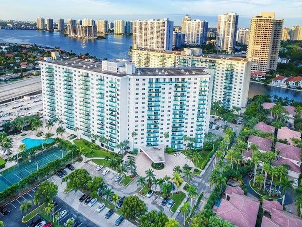 19390 Collins Avenue Sunny Isles Beach FL 33160