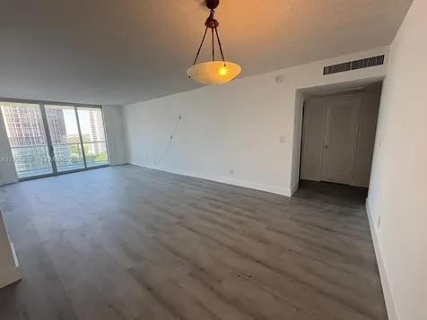 19390 Collins Avenue Sunny Isles Beach FL 33160
