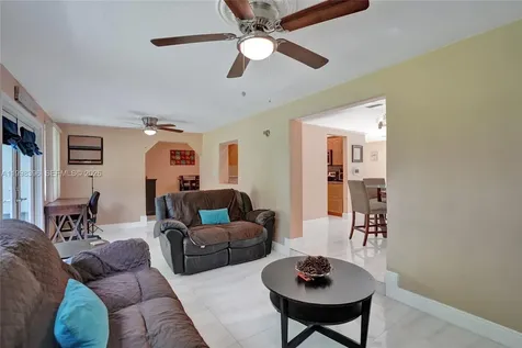 460 SW 66th Avenue Margate FL 33068