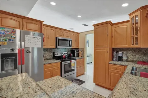 460 SW 66th Avenue Margate FL 33068