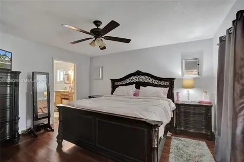 460 SW 66th Avenue Margate FL 33068