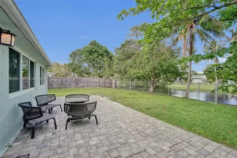 460 SW 66th Avenue Margate FL 33068