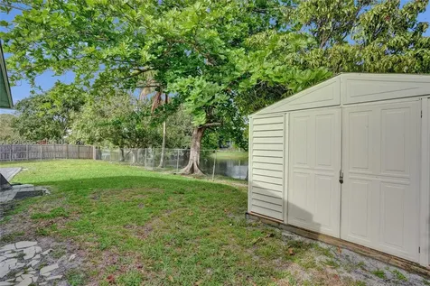 460 SW 66th Avenue Margate FL 33068
