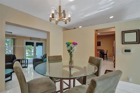 460 SW 66th Avenue Margate FL 33068
