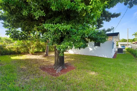 1428 NE 153rd Terrace North Miami Beach FL 33162