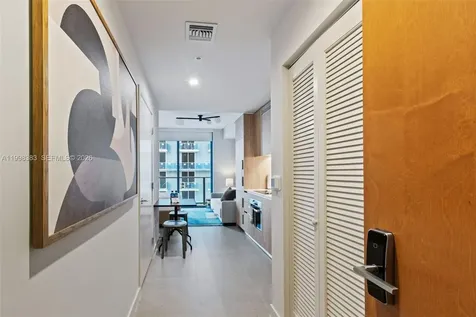 11 NE 6 Miami FL 33132