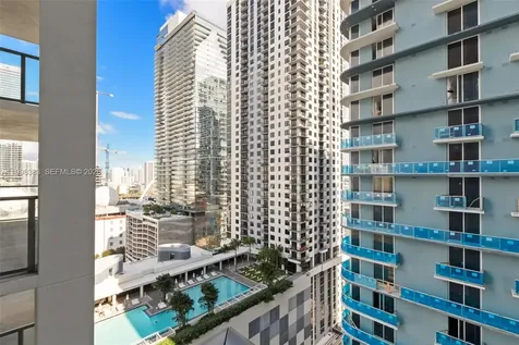 11 NE 6 Miami FL 33132