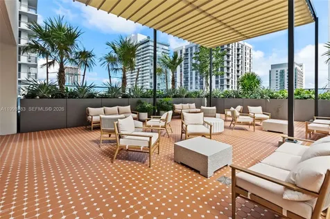 11 NE 6 Miami FL 33132