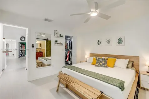 526 Danville Terrace Davie FL 33325