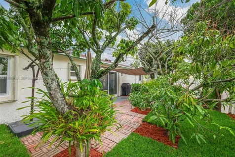 526 Danville Terrace Davie FL 33325