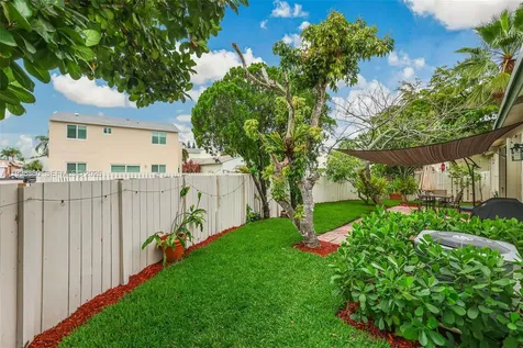 526 Danville Terrace Davie FL 33325