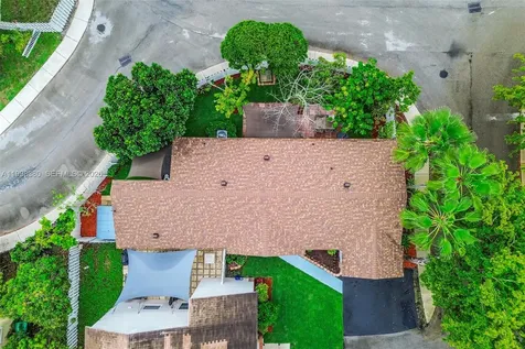 526 Danville Terrace Davie FL 33325