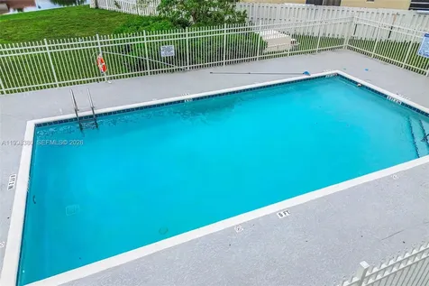 526 Danville Terrace Davie FL 33325