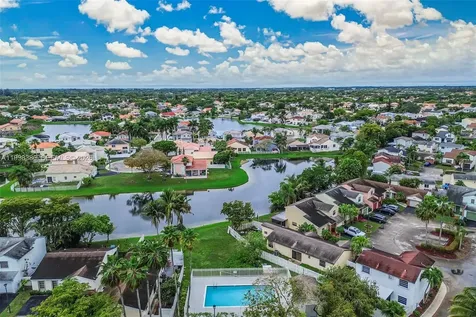 526 Danville Terrace Davie FL 33325