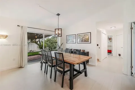 526 Danville Terrace Davie FL 33325