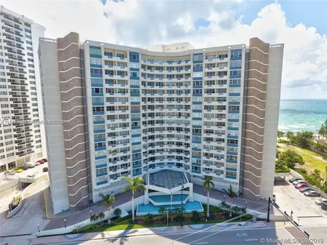 3180 S Ocean Drive Hallandale Beach FL 33009