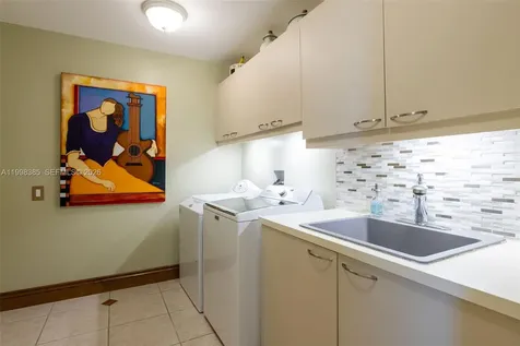 10 Edgewater Drive Coral Gables FL 33133