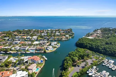 10 Edgewater Drive Coral Gables FL 33133