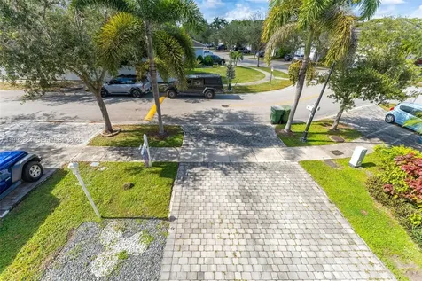 239 SE 31st Terrace Homestead FL 33033