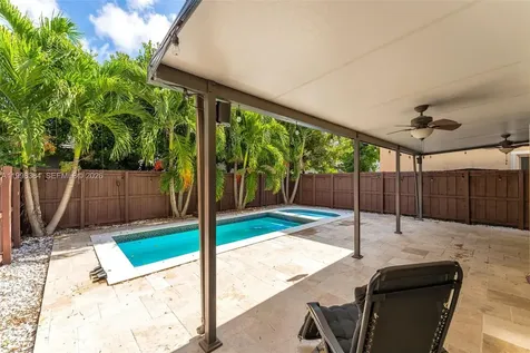 239 SE 31st Terrace Homestead FL 33033