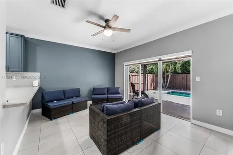 239 SE 31st Terrace Homestead FL 33033