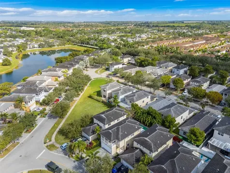 239 SE 31st Terrace Homestead FL 33033
