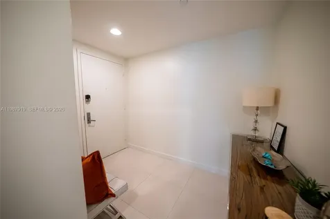 Miami FL 33131